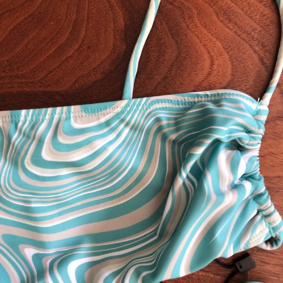 Motel Rocks NWT 70s ripple bikini set - Picture 3 of 6